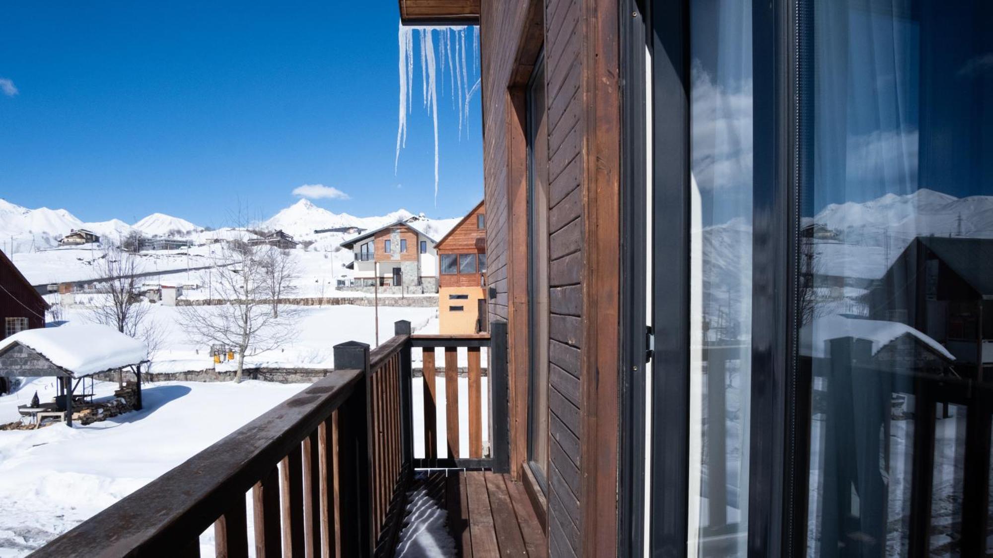 Chalet In Гудаури Экстерьер фото